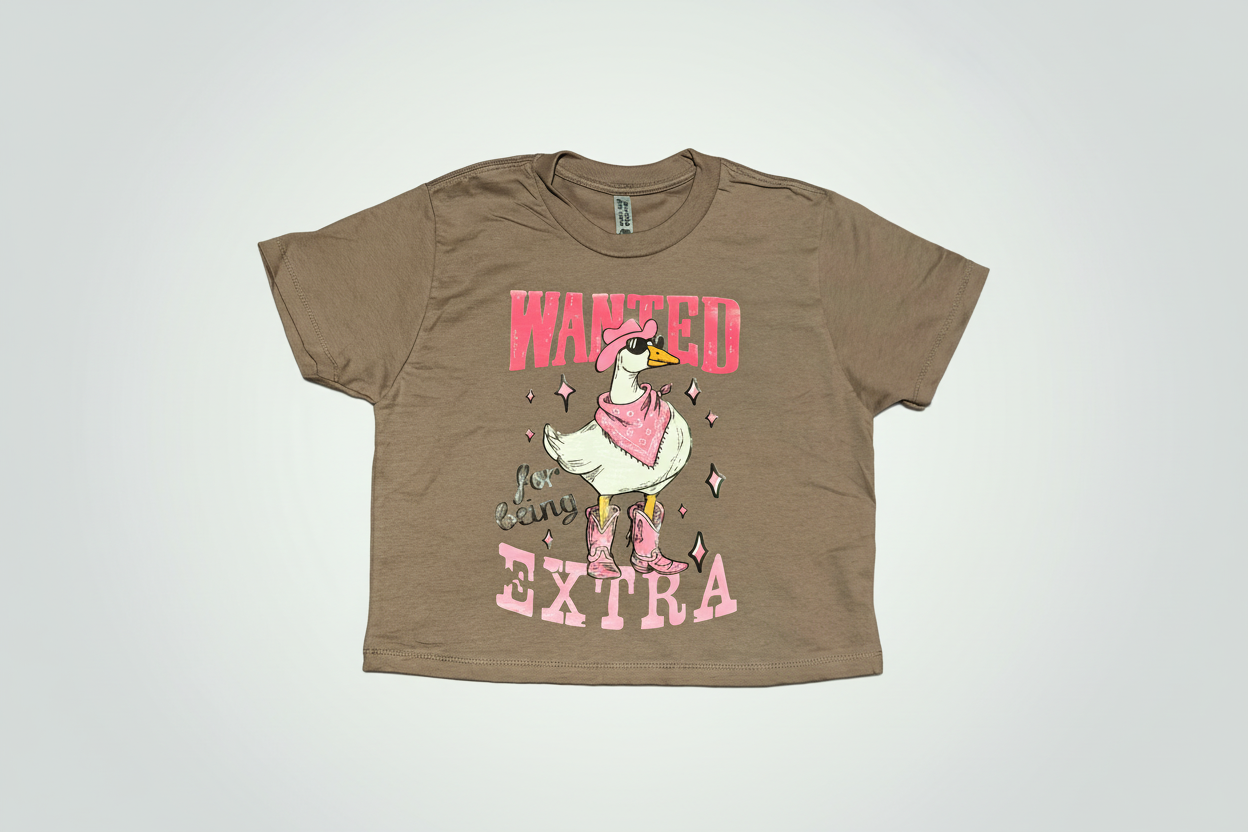 Heavy cotton crop t-shirt with Wanted for Being Extra duck design
